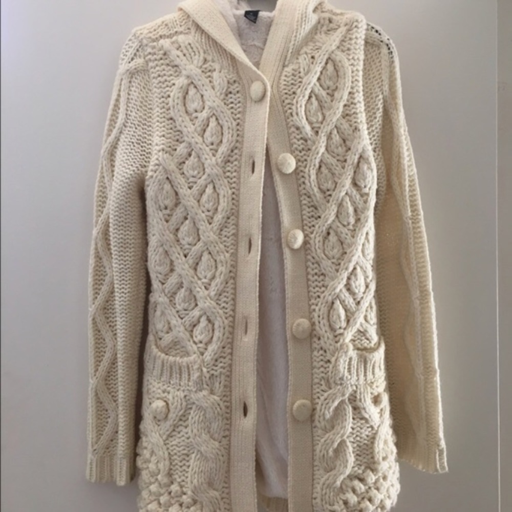 Soft cream lined knit sweater